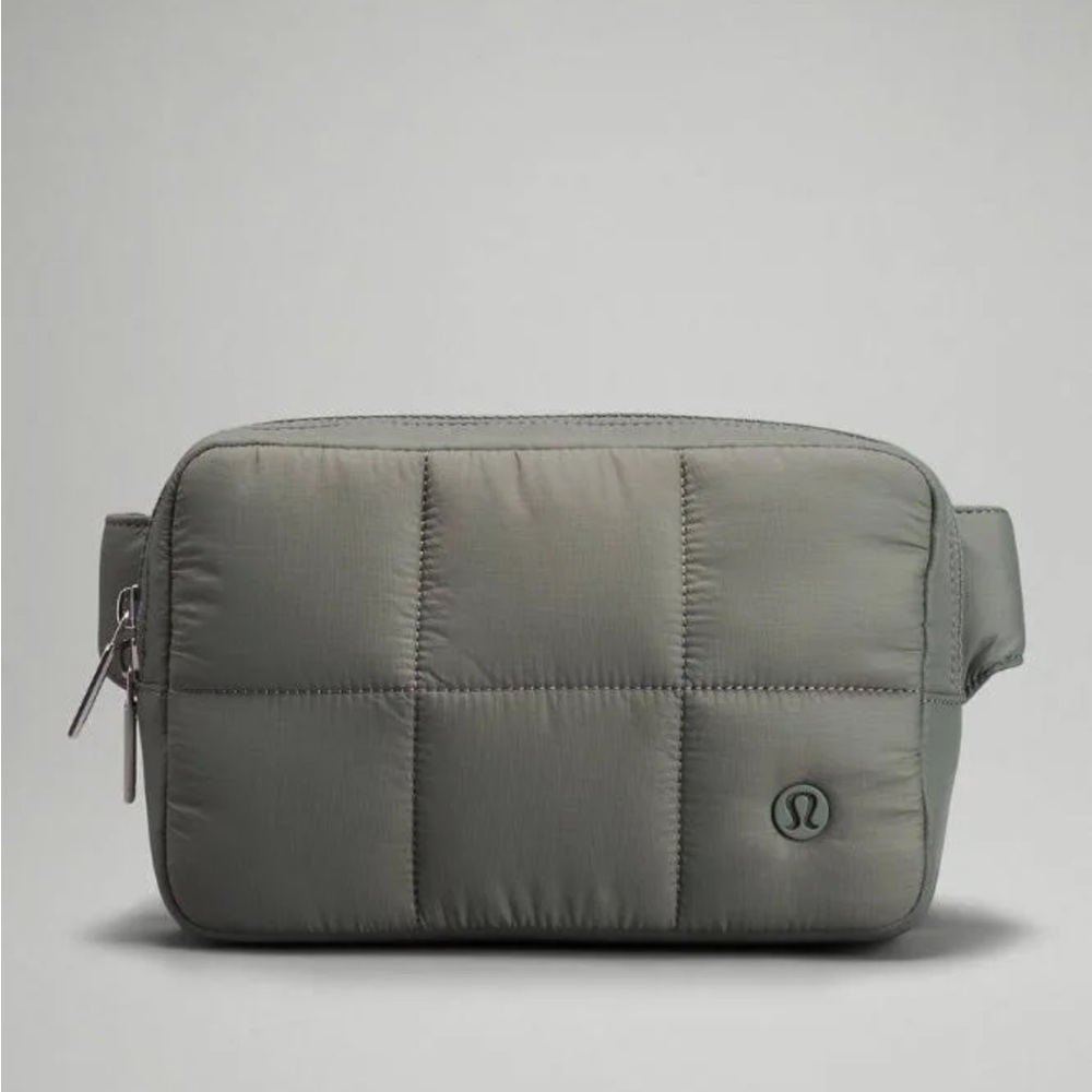 NWT Lululemon Quilted Grid Belt Bag in Grey Sage